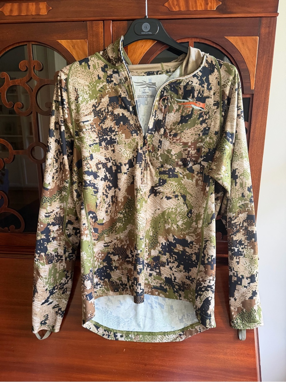 Men’s Core lightweight hoodie